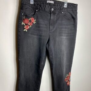 Artisan NY Jeans Womens Sz 18 Black With Flowers